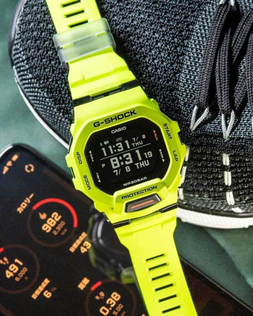 Японские спортивные наручные часы Casio G-SHOCK GBD-200-9ER с хронографом