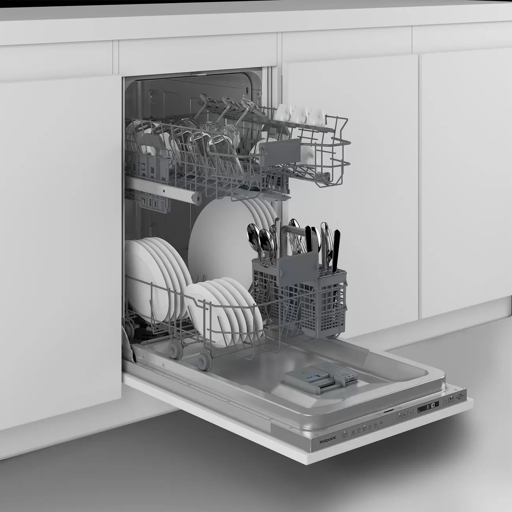 Встраиваемая посудомоечная машина HotPoint HIS 1D67