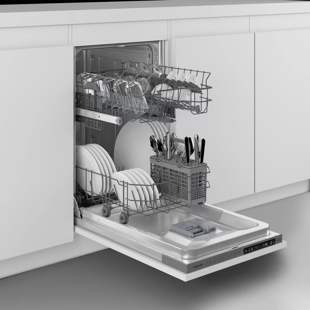 Встраиваемая посудомоечная машина HotPoint HIS 1C69