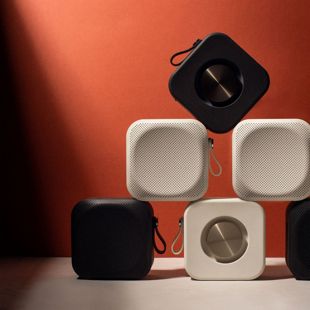 Портативная колонка Sudio F2 Black