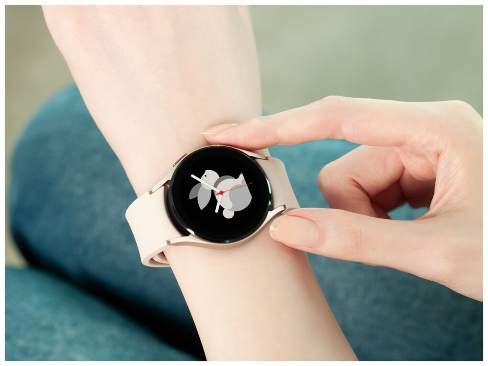 Смарт часы Samsung Galaxy Watch4 40 мм Wi-Fi NFC, розовое золото