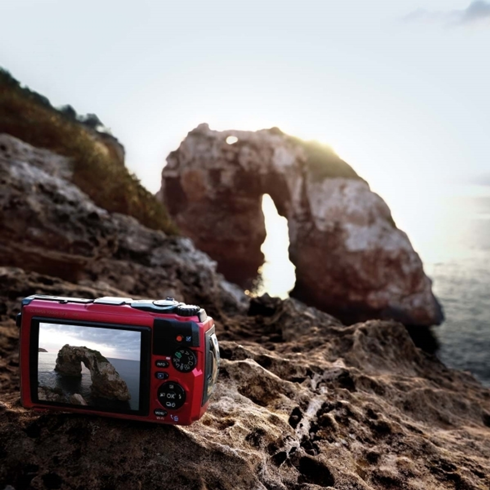 Фотоаппарат цифровой компактный Olympus Tough TG-6 Red