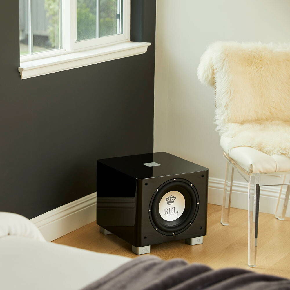 Сабвуфер REL T7i Piano Black