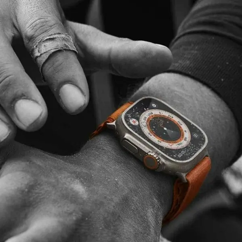 Смарт-часы Apple Watch Ultra 49 мм Titanium, M/L, оранжевый