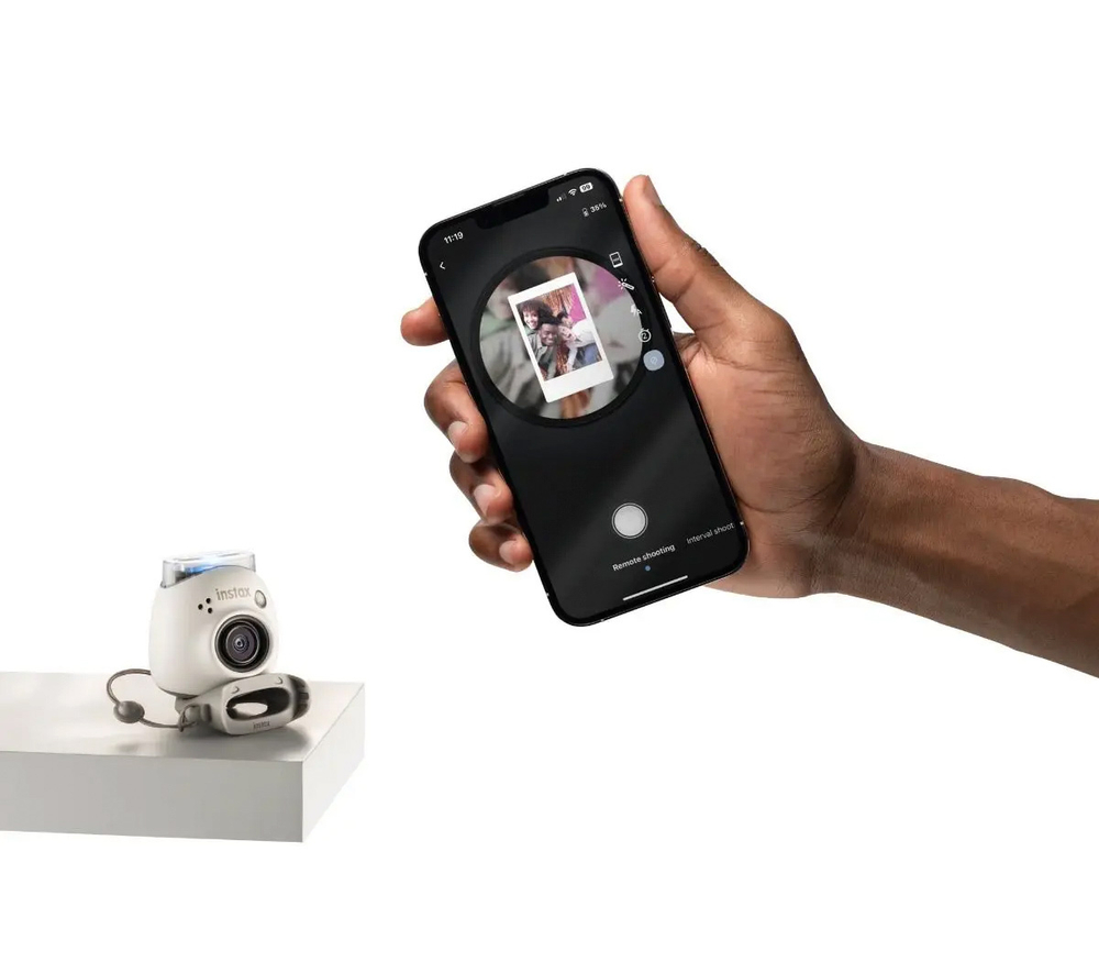 Компактный фотоаппарат Fujifilm Instax Pal Clay White