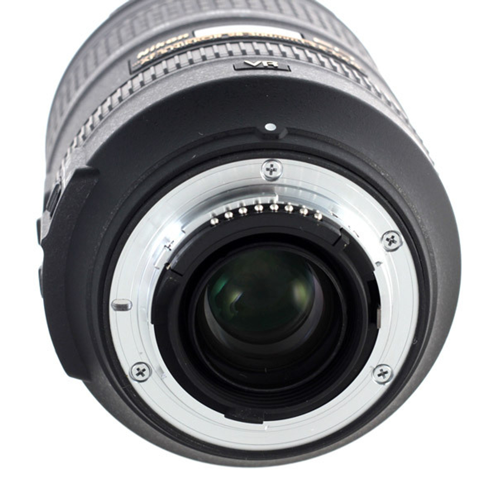 Объектив Nikon AF-S Nikkor 28-300mm f/3.5-5.6G ED VR