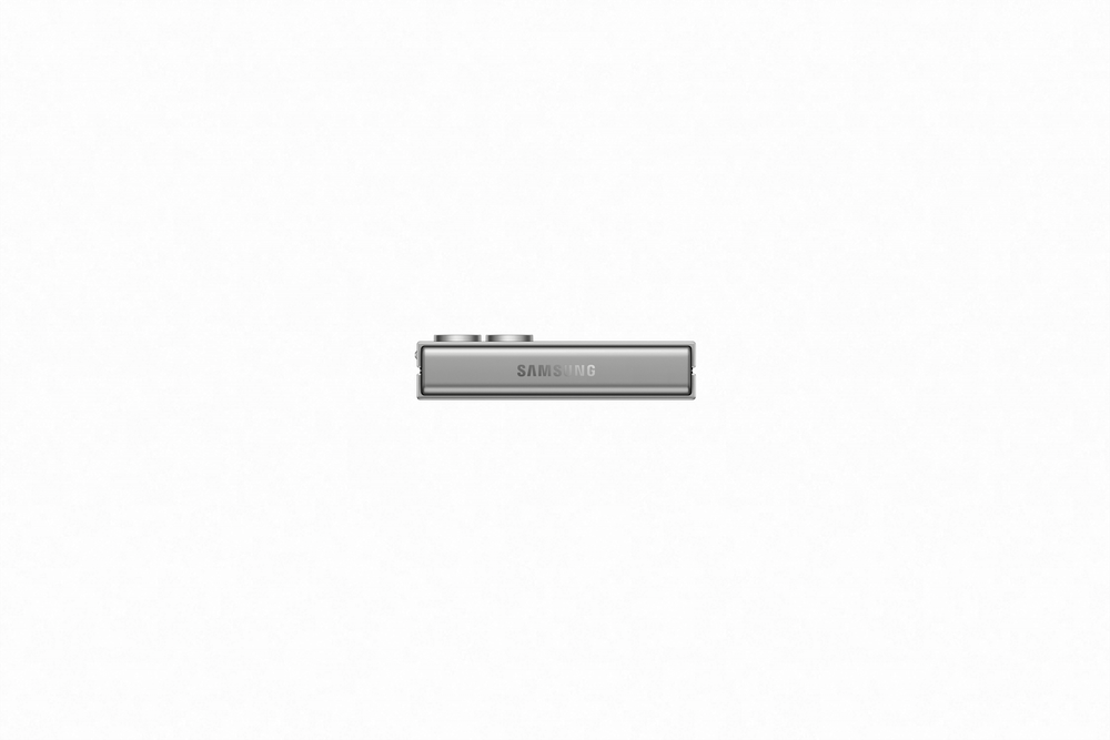 Смартфон Galaxy Z Flip6 12/512GB Silver + наушники Galaxy Buds3 Pro Silver в комплекте