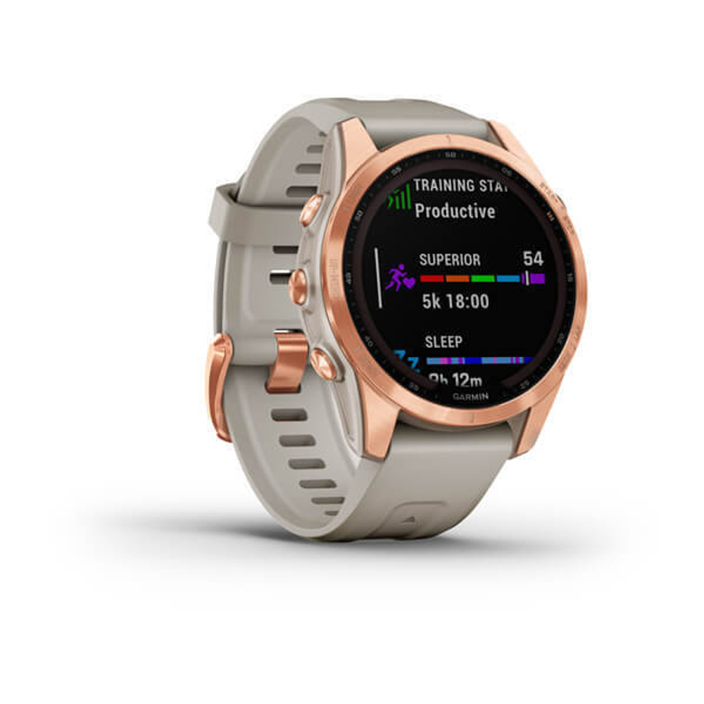 Garmin Fenix 7s Solar цвета розовое золото с песочным силиконовым ремешком
