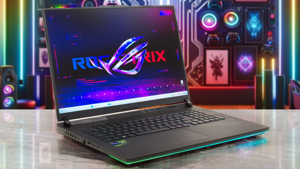 Ноутбук ASUS ROG Strix SCAR 18 серый (M000C0)