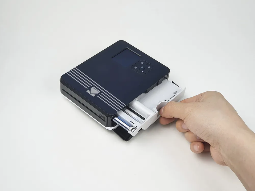 Фотоаппарат моментальной печати Kodak C300R White, Black