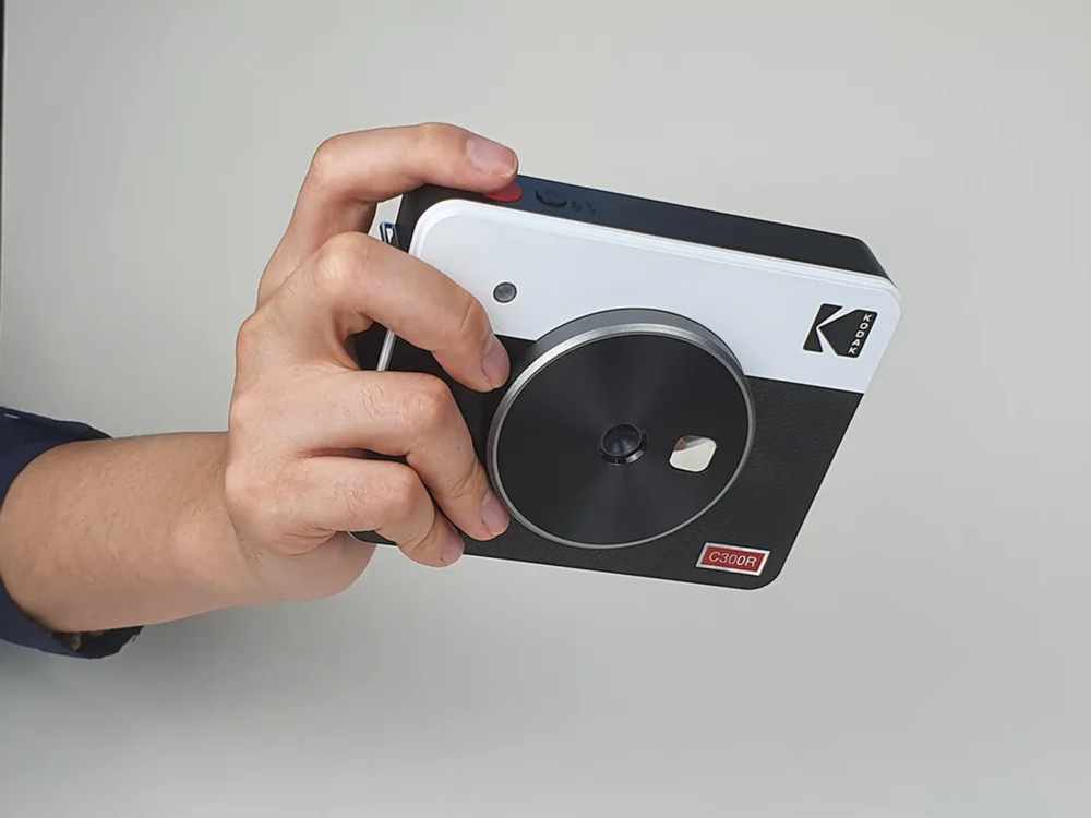 Фотоаппарат моментальной печати Kodak C300R White, Black