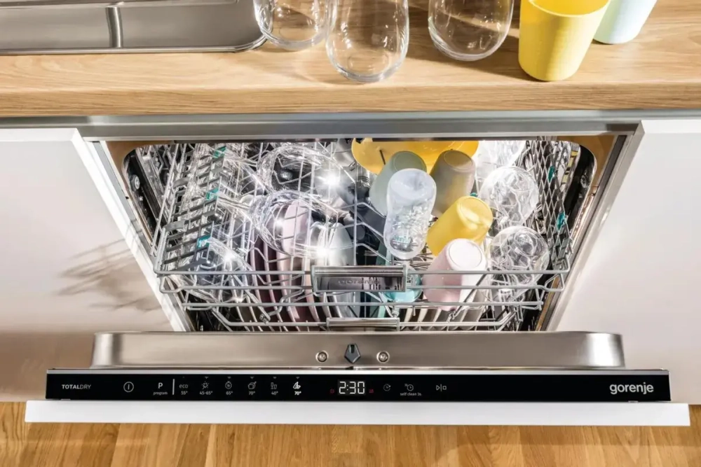 Встраиваемая посудомоечная машина Gorenje GV642E90