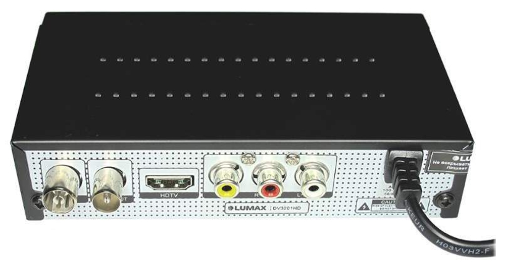 DVB-T2 приставка Lumax DV-3201HD Black