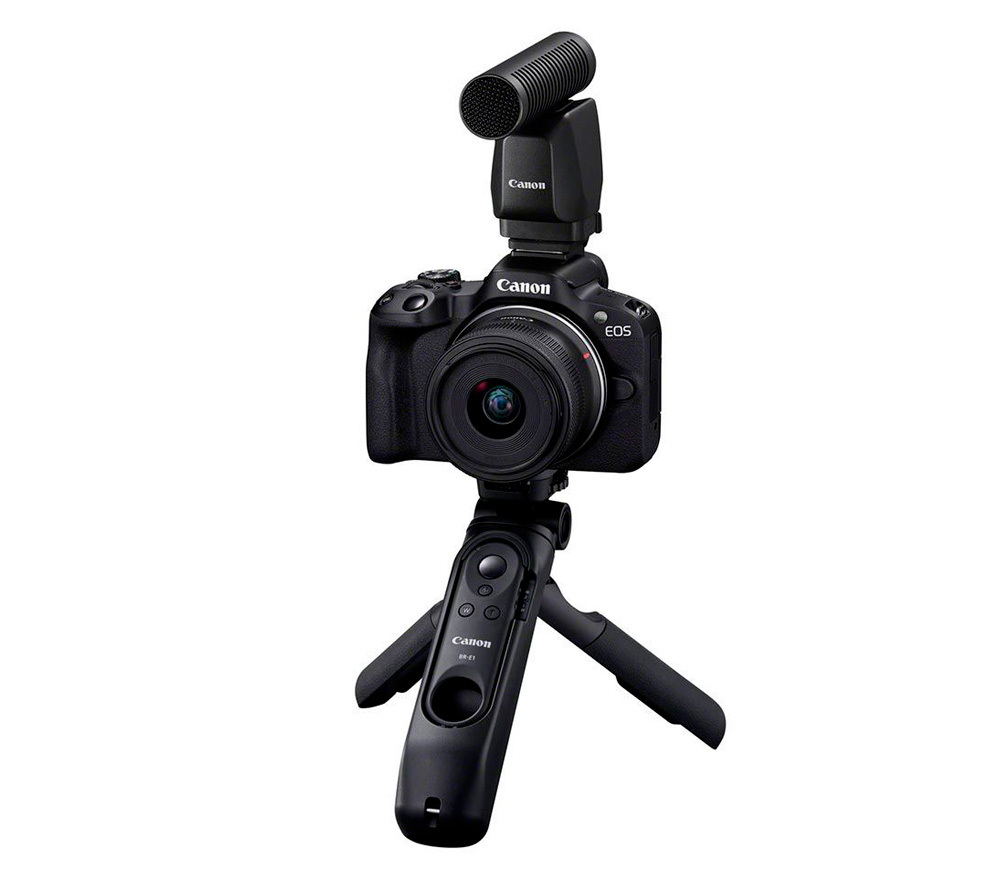 Фотоаппарат системный Canon EOS R50 18-45mm IS STM Creator kit