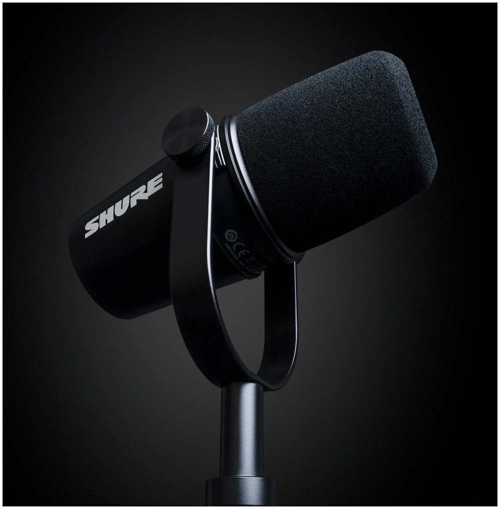 Микрофон Shure MV7 Dynamic USB Podcast Microphone